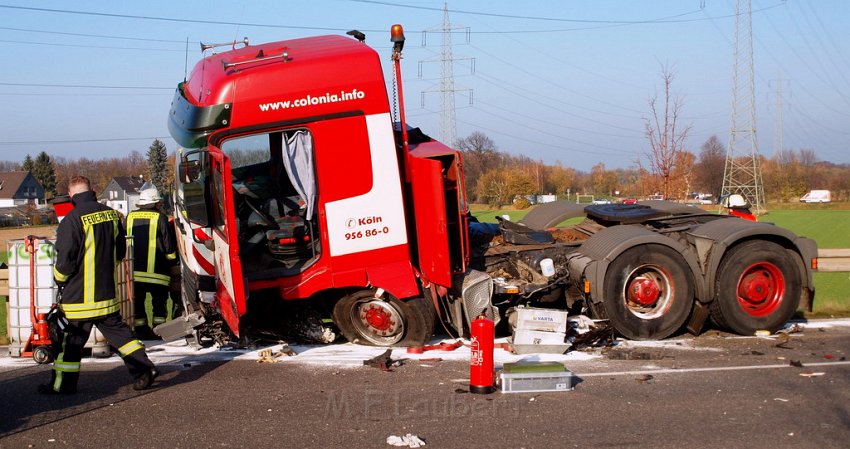 Schwerer VU PKW LKW B 59 Pulheim Rich Bocklemuend P019.JPG